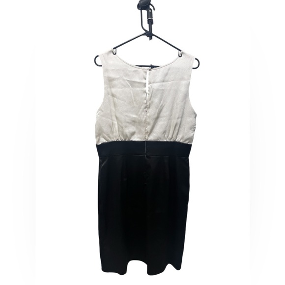 Black Skirted White Beaded Ruffle Sleeveless Professional Dress Size L Womens 14 - Picture 2 of 5